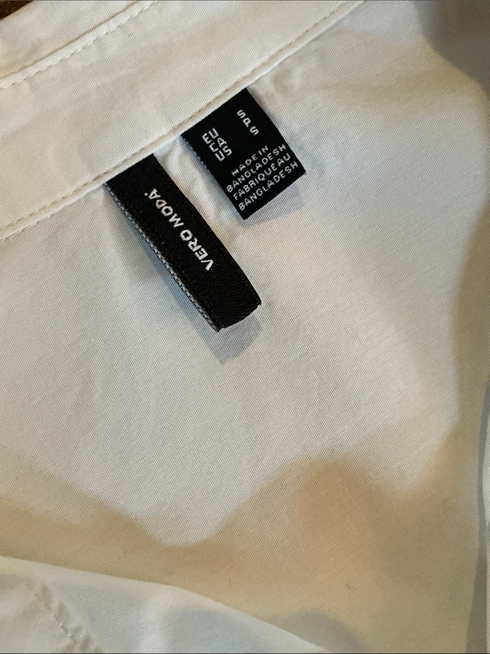 Vero Moda -Sz S-Classic White Women’s Button-Down Shirt with Subtle Stud Detail - Picture 6 of 12